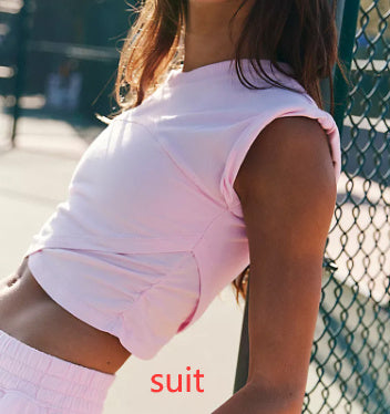 Sleeveless Top & Sweatpants